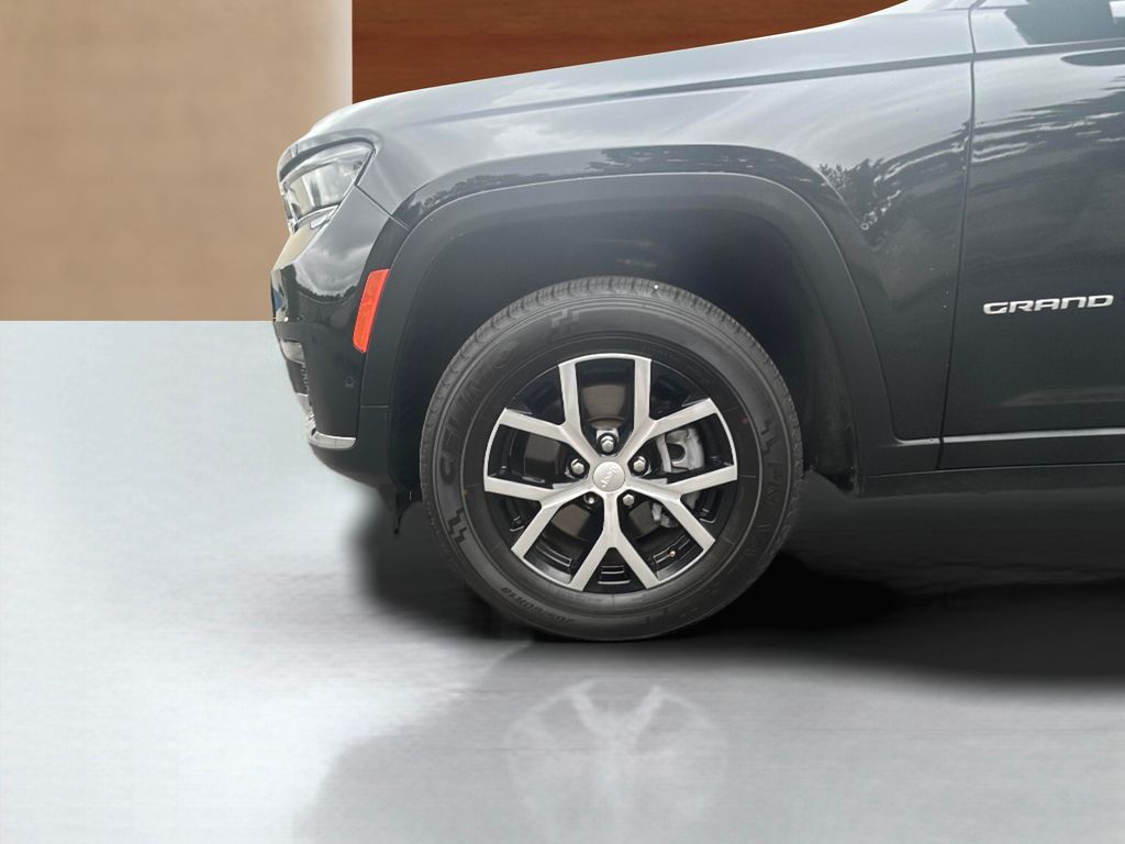 used 2024 Jeep Grand Cherokee L car, priced at $37,200