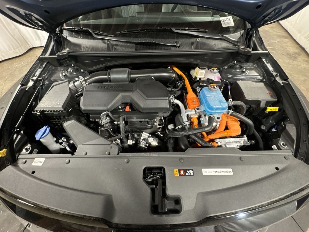 new 2025 Kia Sportage Plug-In Hybrid car, priced at $41,096