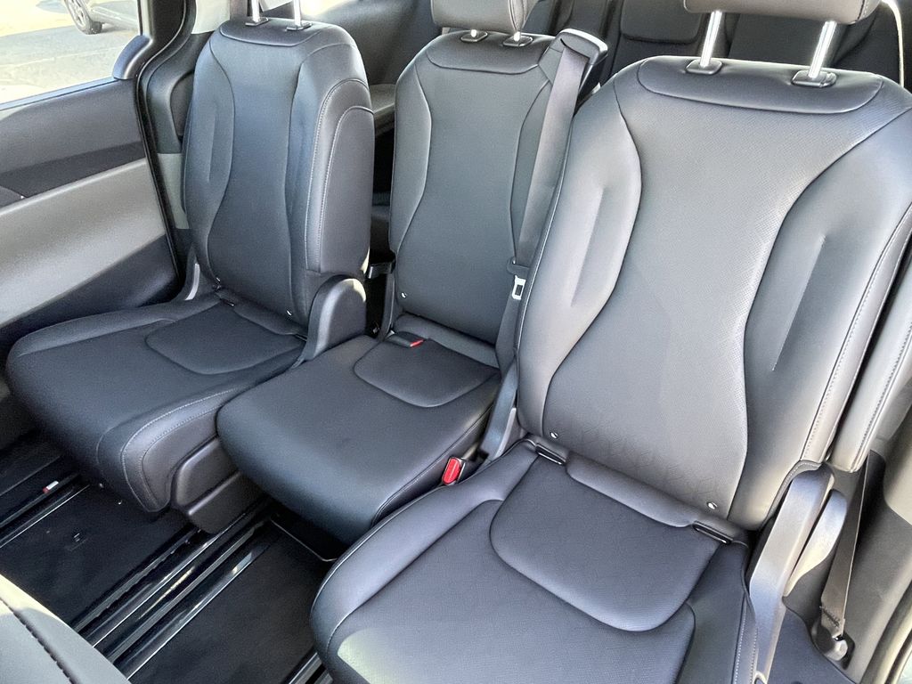 new 2026 Kia Carnival car, priced at $45,388