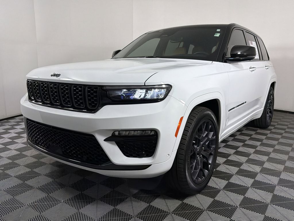 used 2025 Jeep Grand Cherokee car, priced at $53,195