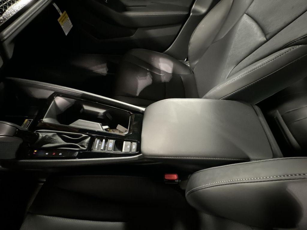 new 2025 Honda Accord Hybrid car, priced at $36,980