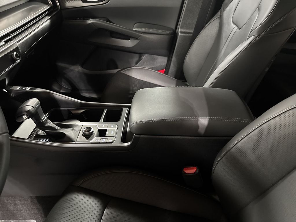 new 2025 Kia Sorento car, priced at $40,546