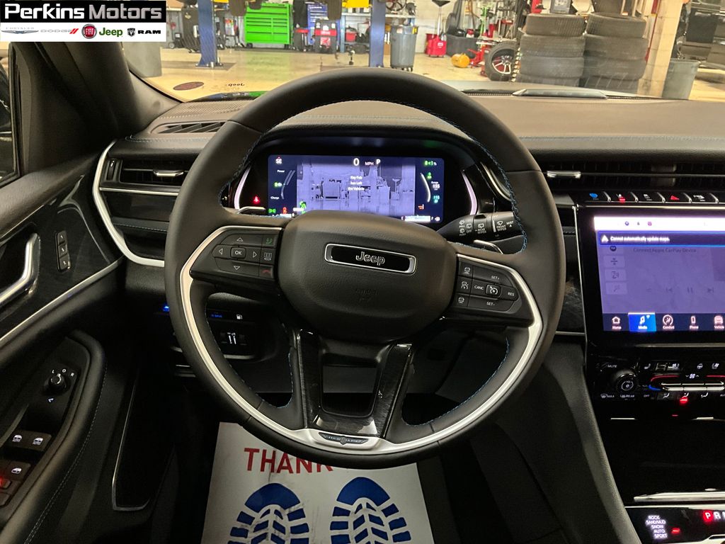 new 2025 Jeep Grand Cherokee car, priced at $65,815