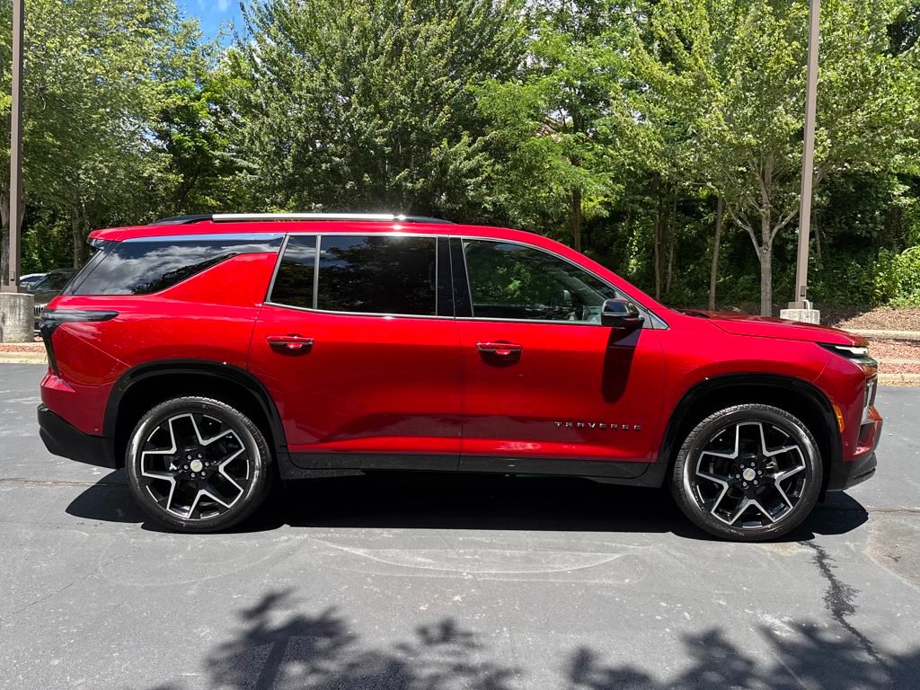 new 2025 Chevrolet Traverse car, priced at $59,290