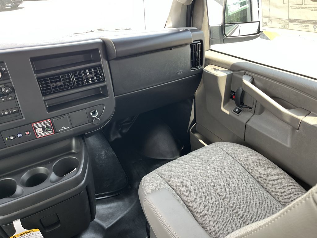 new 2025 GMC Savana 2500 car, priced at $45,200