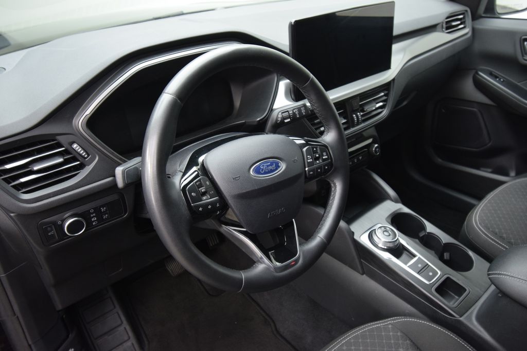 used 2024 Ford Escape car, priced at $22,300