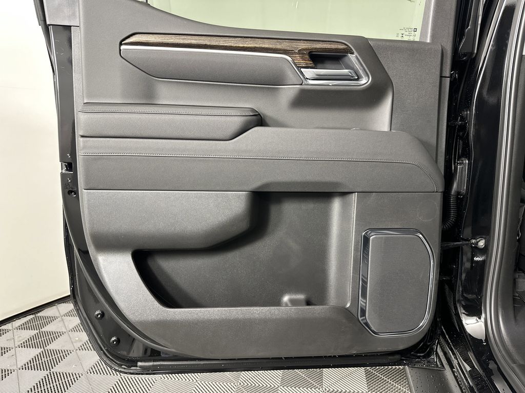 new 2025 GMC Sierra 1500 car, priced at $60,424