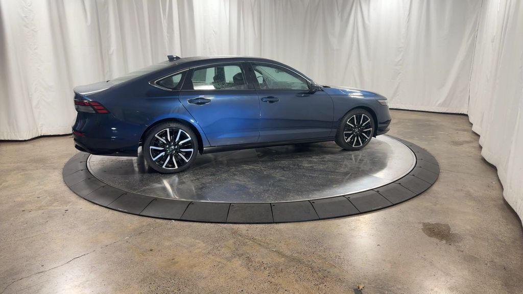 new 2025 Honda Accord Hybrid car, priced at $40,450