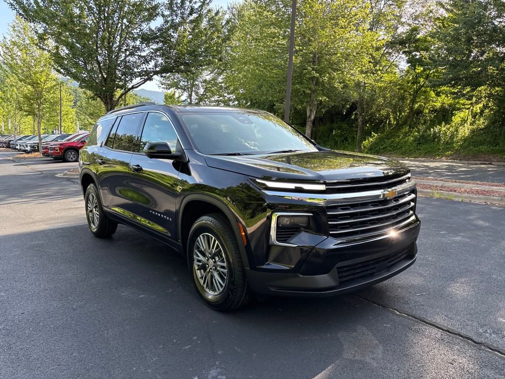 new 2025 Chevrolet Traverse car, priced at $44,695