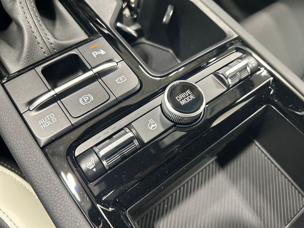new 2025 Kia K5 car, priced at $31,612