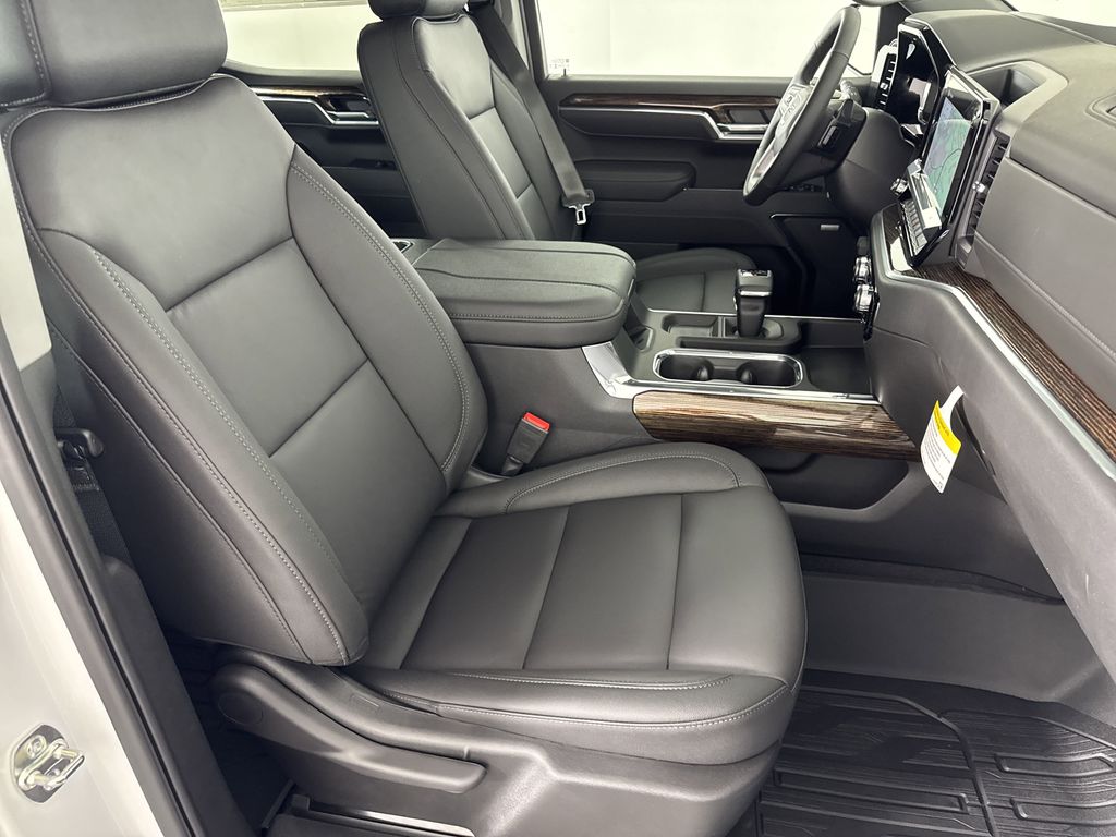 new 2025 GMC Sierra 1500 car, priced at $61,929