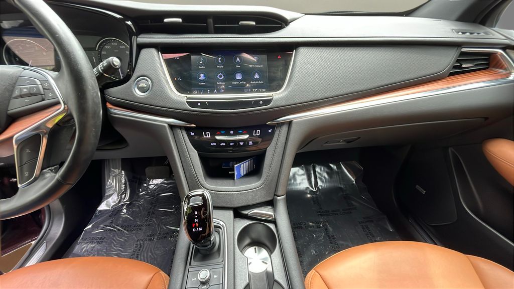 used 2022 Cadillac XT5 car, priced at $34,800