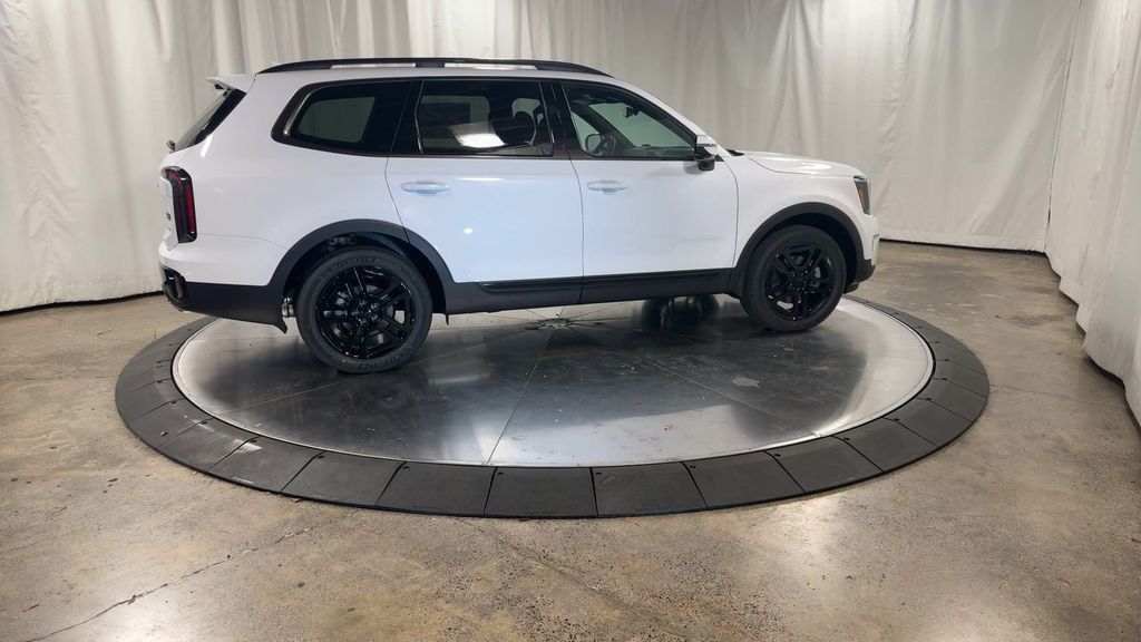new 2025 Kia Telluride car, priced at $53,352