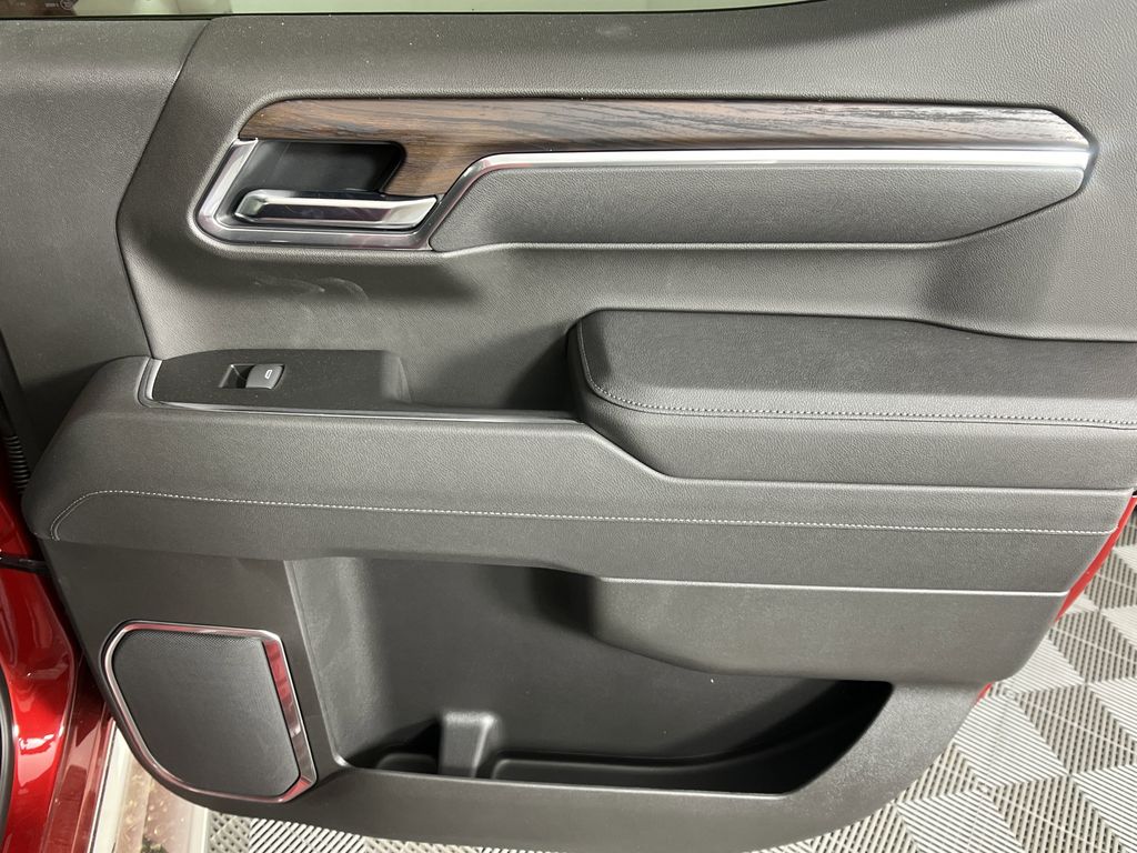 new 2025 GMC Sierra 1500 car, priced at $58,970