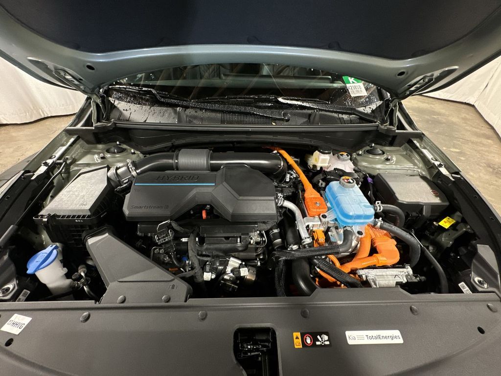 new 2025 Kia Sportage Plug-In Hybrid car, priced at $45,506