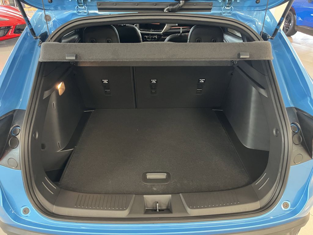 new 2025 Chevrolet Trax car, priced at $27,048