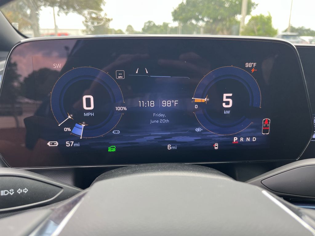 new 2025 Chevrolet Equinox EV car, priced at $38,573