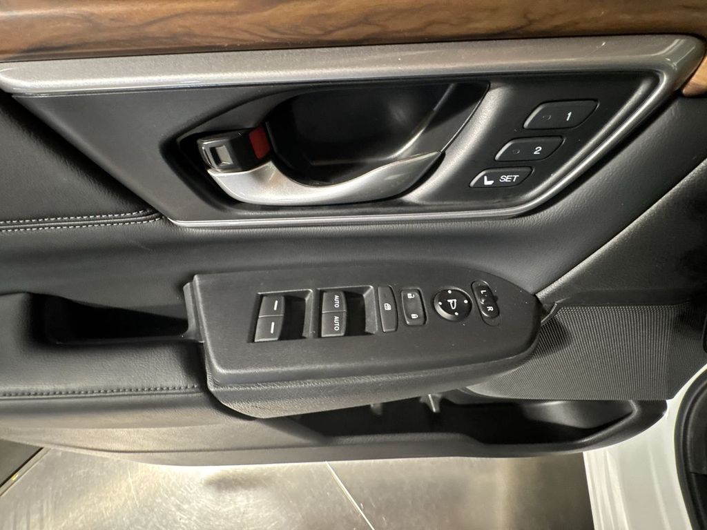used 2020 Honda CR-V car, priced at $25,621