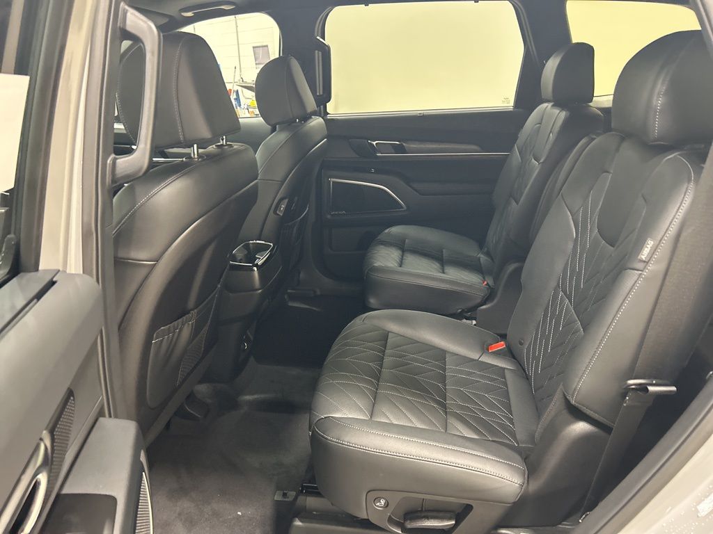 new 2025 Kia Telluride car, priced at $50,043