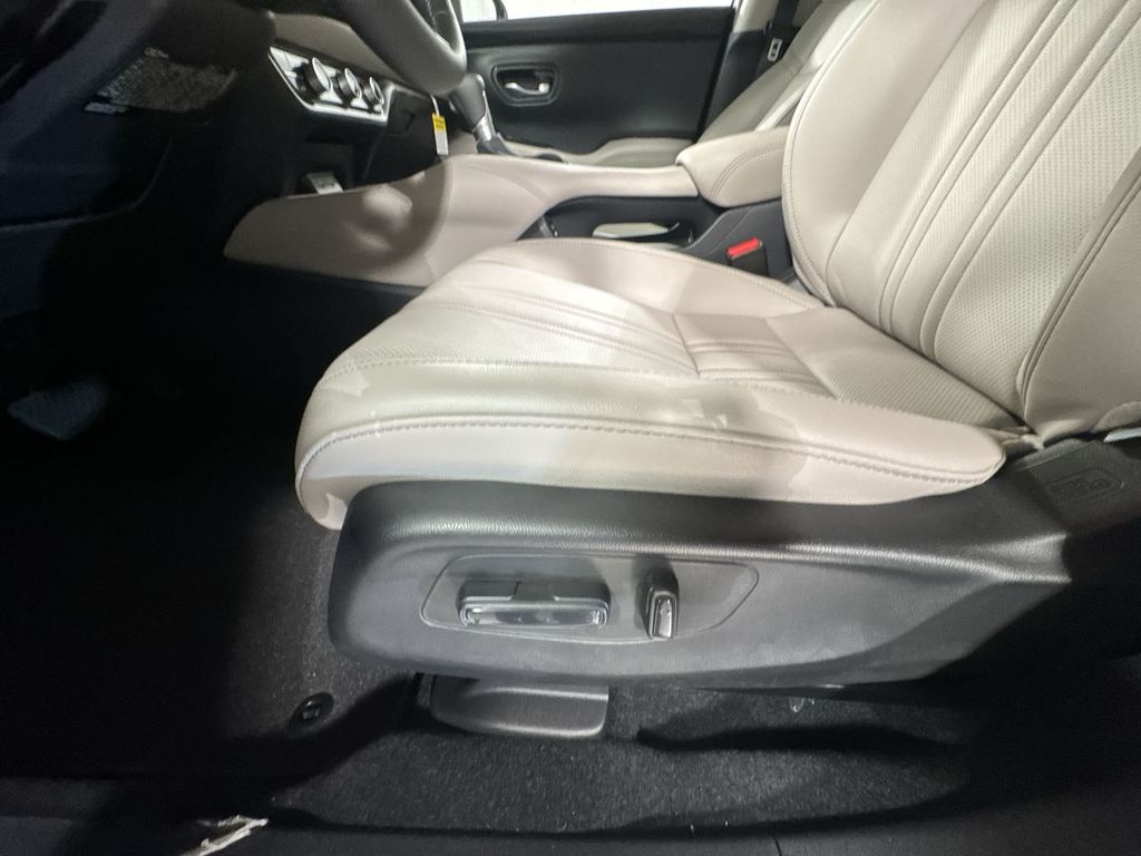 new 2026 Honda HR-V car, priced at $33,000