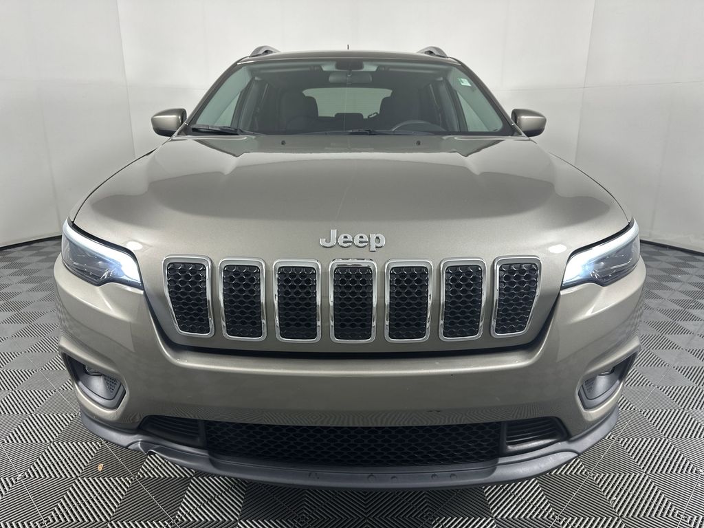 used 2019 Jeep Cherokee car, priced at $15,579