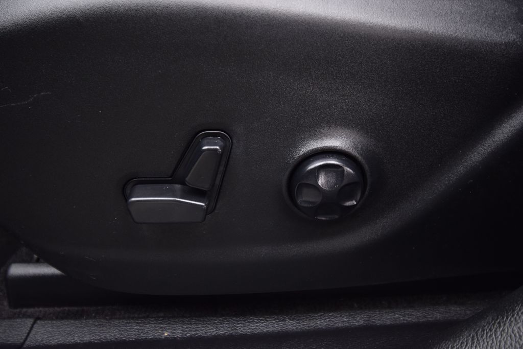 used 2016 Jeep Cherokee car, priced at $10,095