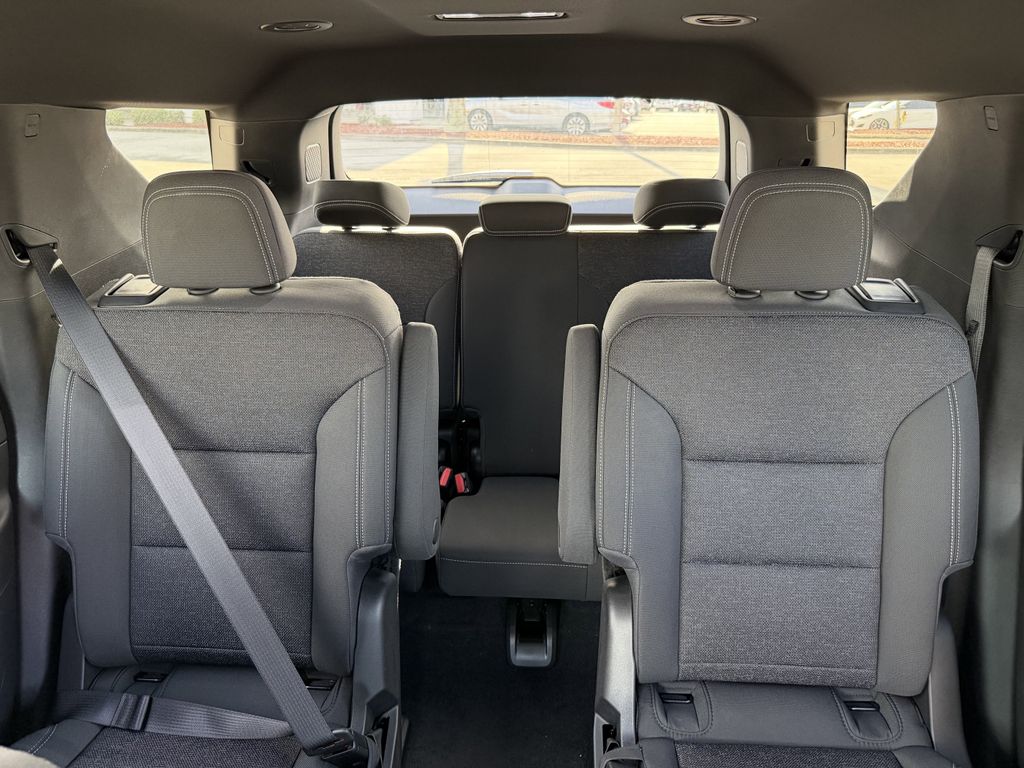 new 2026 Chevrolet Traverse car, priced at $38,480