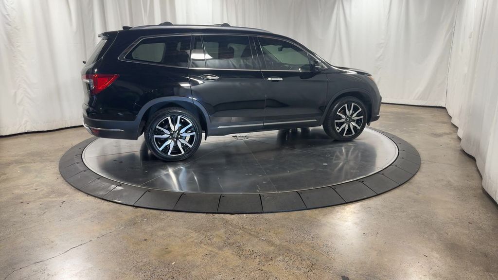 used 2022 Honda Pilot car, priced at $34,997