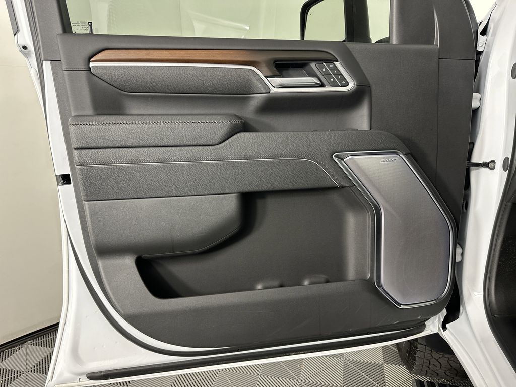 new 2025 GMC Sierra 2500HD car, priced at $86,069