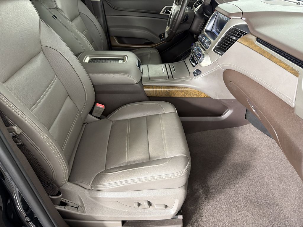 used 2019 GMC Yukon car, priced at $37,995