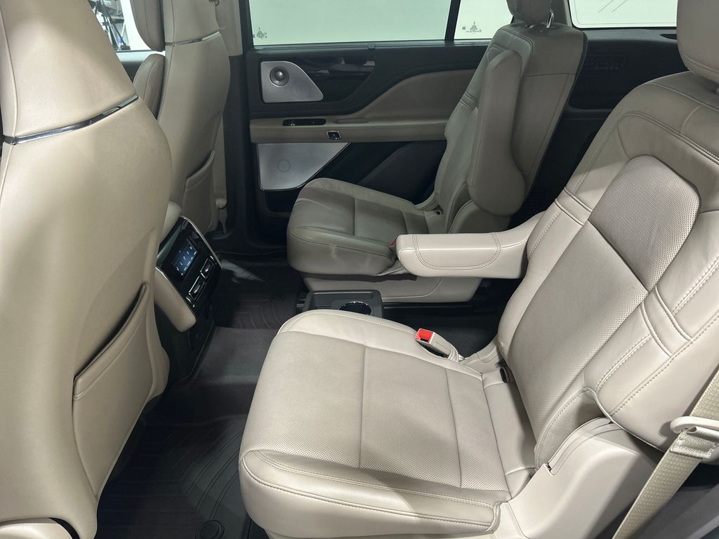 used 2021 Lincoln Aviator car, priced at $42,991