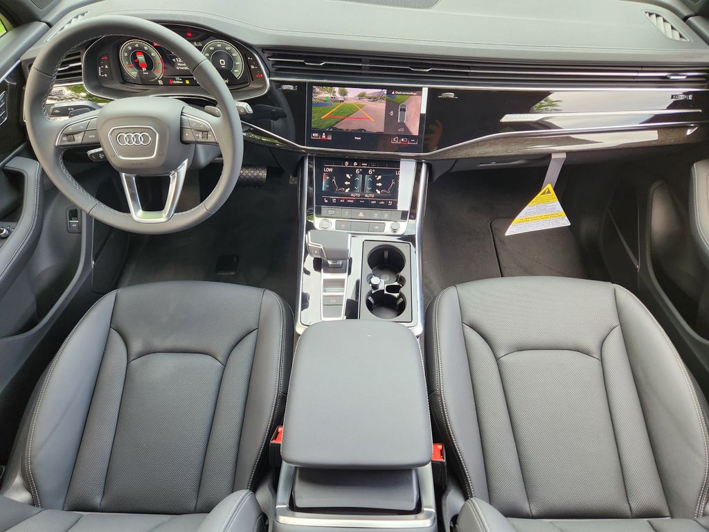 new 2025 Audi Q7 car, priced at $77,750
