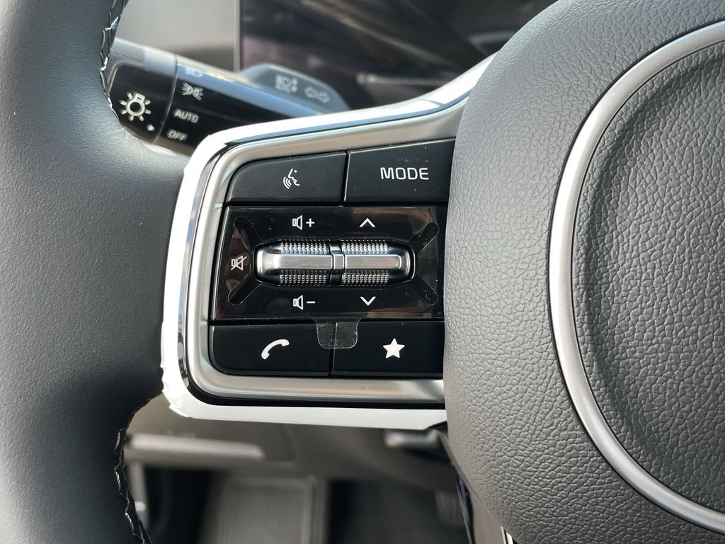 new 2025 Kia Sorento car, priced at $32,499