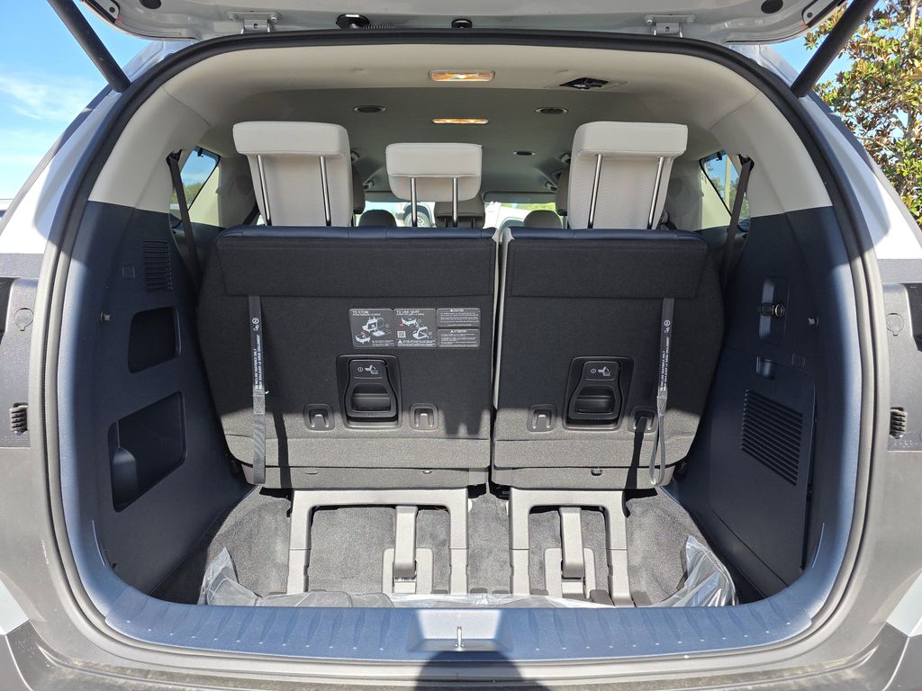 new 2026 Kia Carnival Hybrid car, priced at $43,116