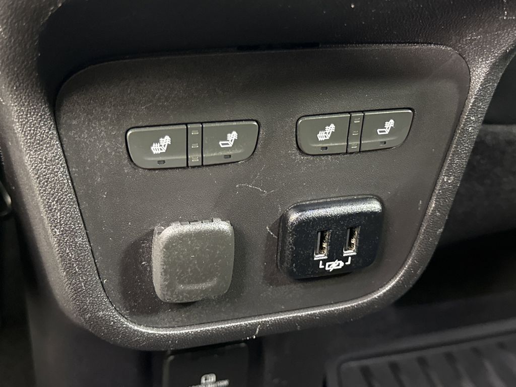 used 2018 Chevrolet Equinox car, priced at $16,700