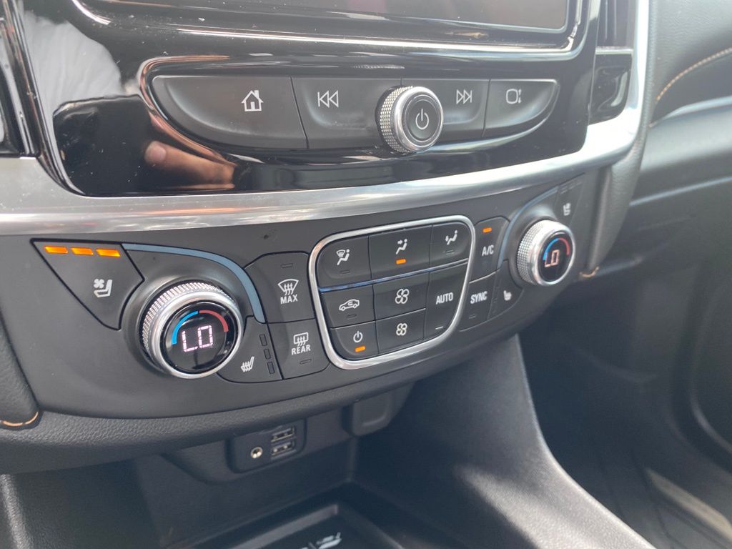 used 2020 Chevrolet Traverse car, priced at $31,491