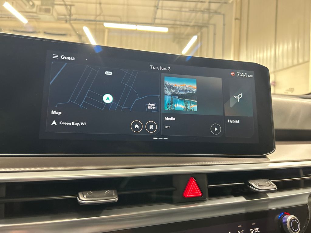 new 2025 Kia Sorento Hybrid car, priced at $44,924