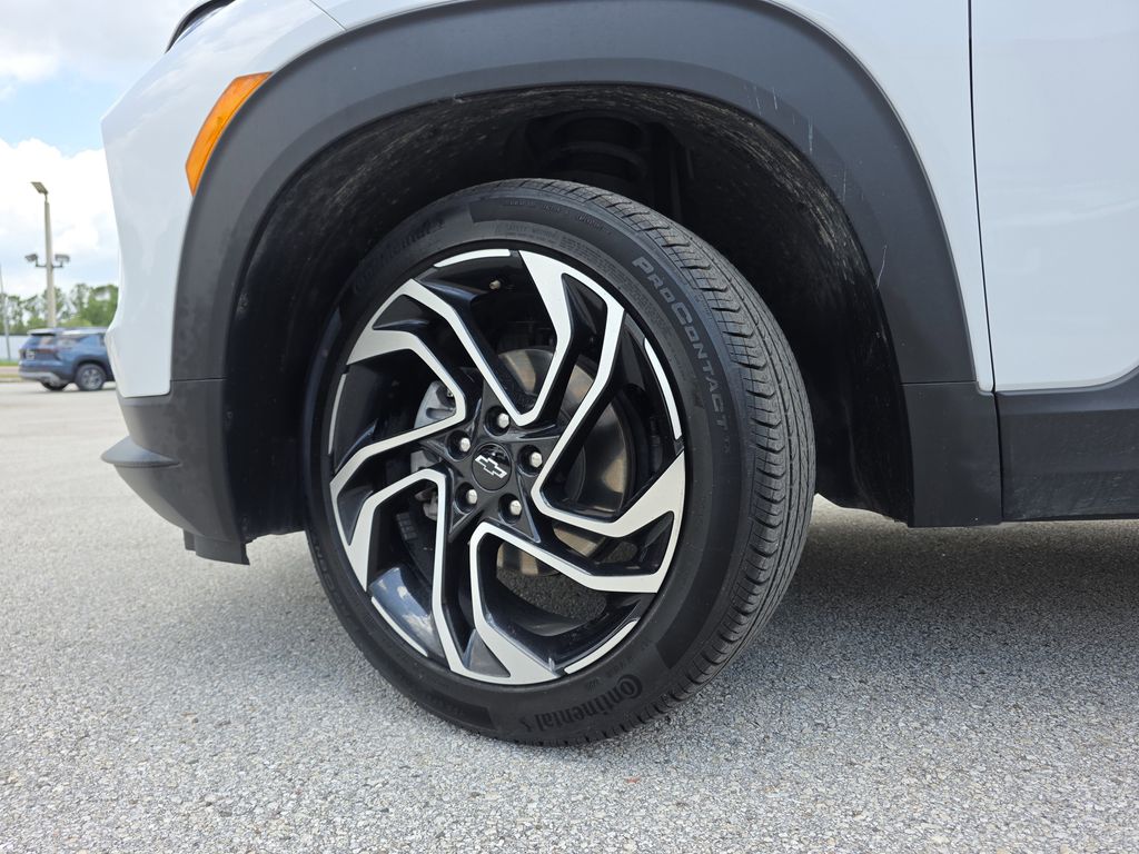 used 2024 Chevrolet TrailBlazer car, priced at $25,992