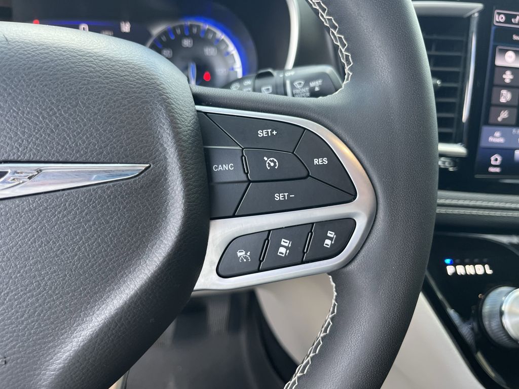 used 2022 Chrysler Pacifica car, priced at $26,991