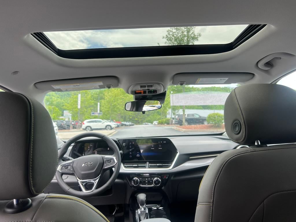 new 2025 Chevrolet Trax car, priced at $27,585
