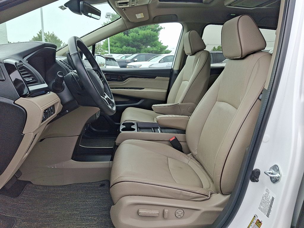 used 2024 Honda Odyssey car, priced at $40,995