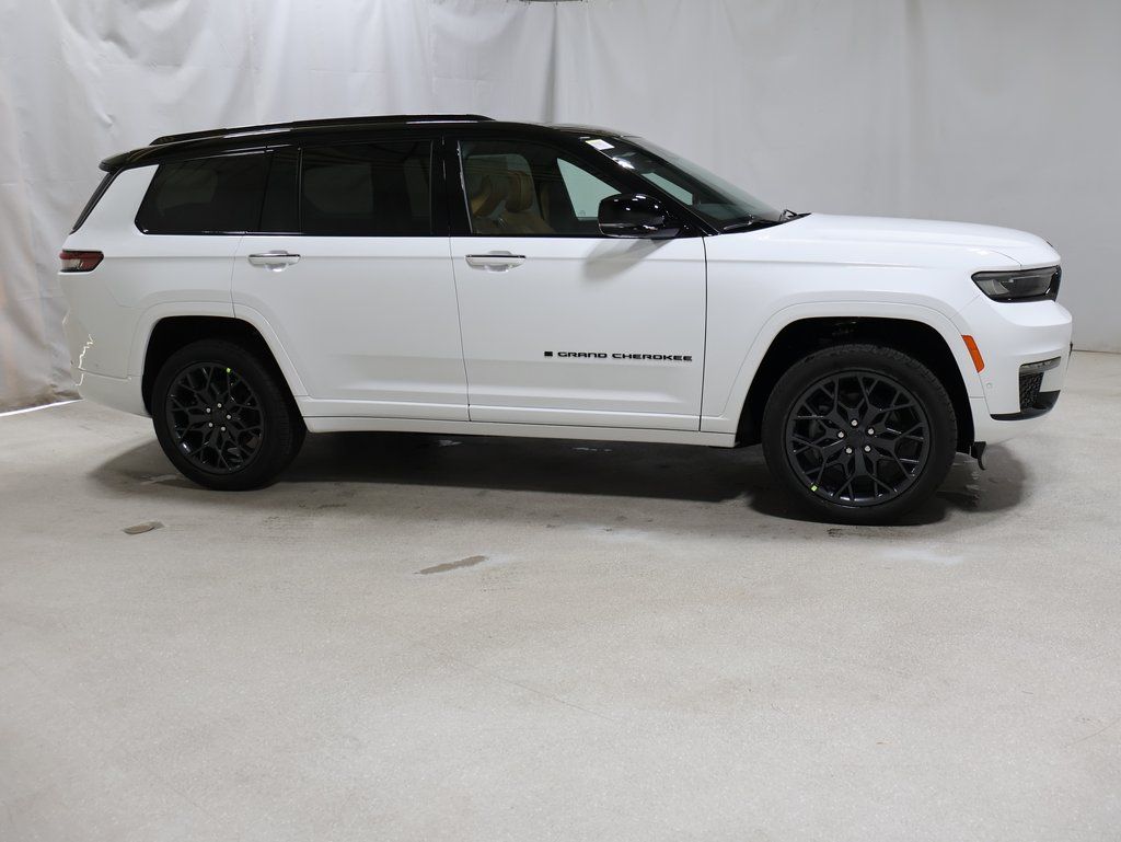 new 2025 Jeep Grand Cherokee L car, priced at $63,880