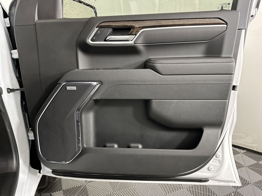 new 2025 GMC Sierra 1500 car, priced at $61,284