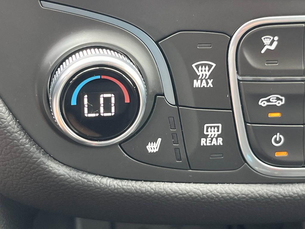 used 2022 Chevrolet Equinox car, priced at $23,349