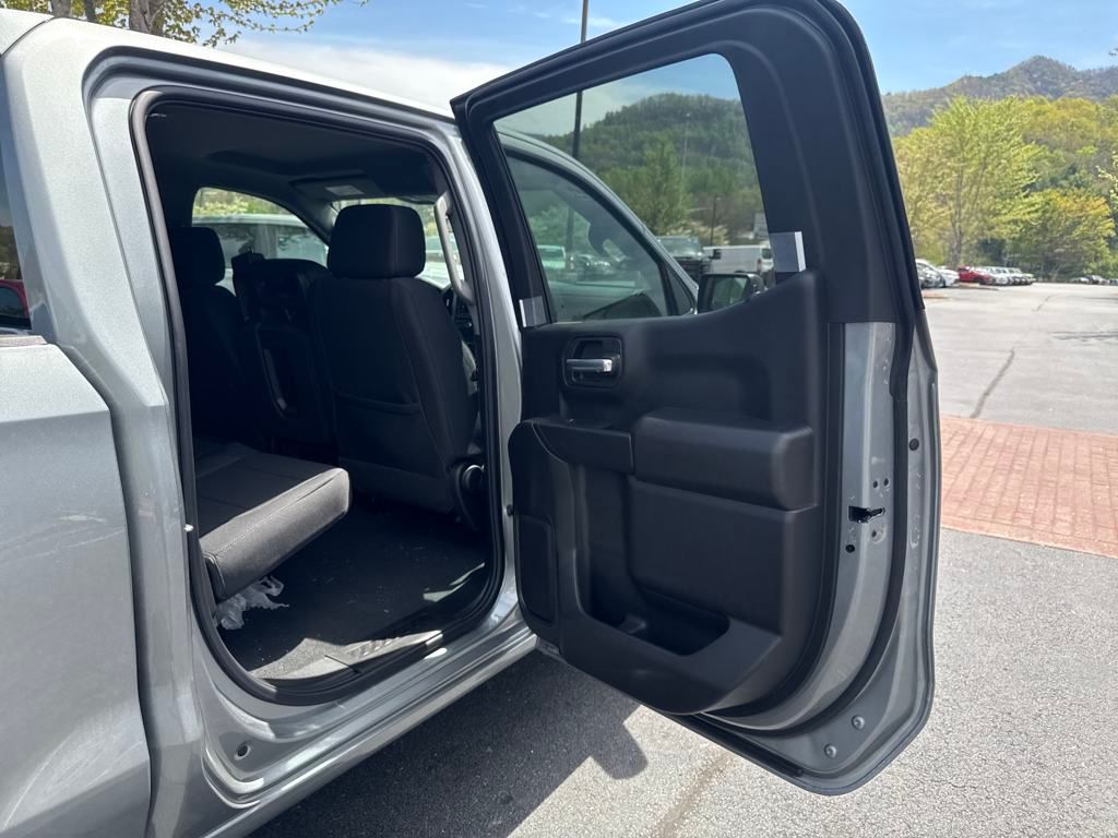 new 2025 Chevrolet Silverado 1500 car, priced at $46,119