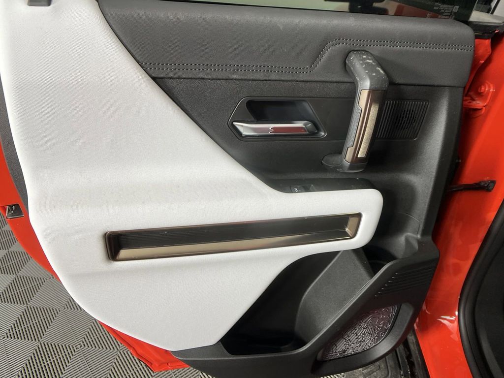 new 2025 GMC Hummer EV Pickup car, priced at $91,690