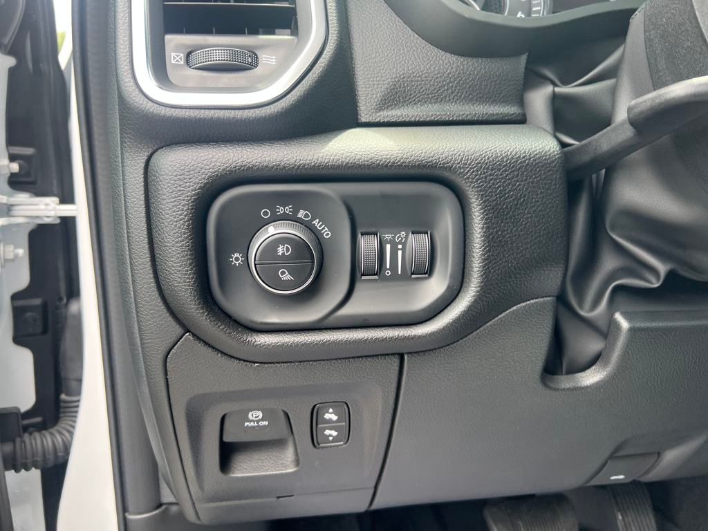 new 2025 Ram 1500 car, priced at $51,683