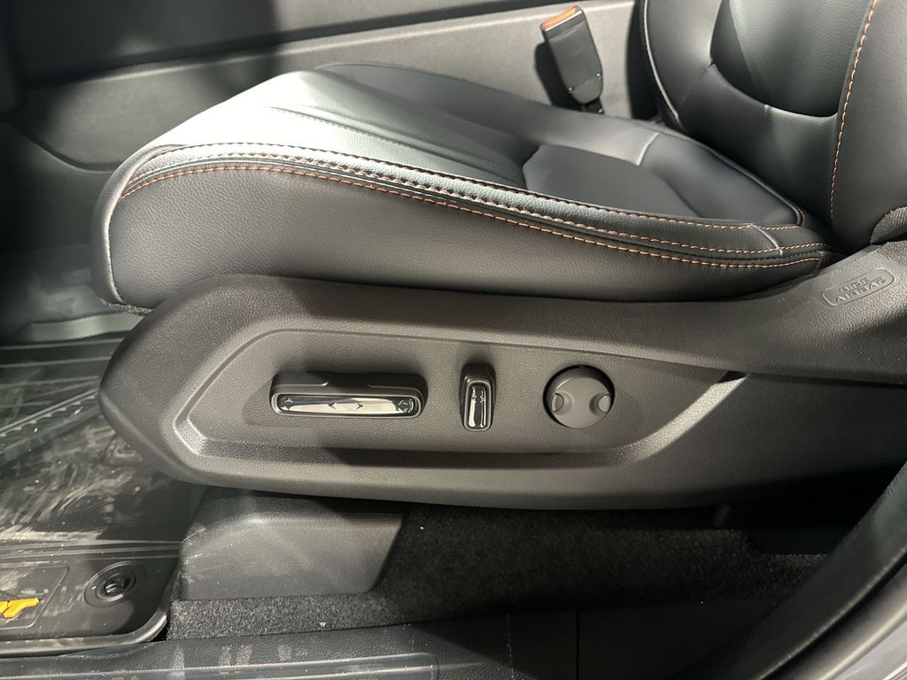 new 2025 Honda Pilot car, priced at $51,305