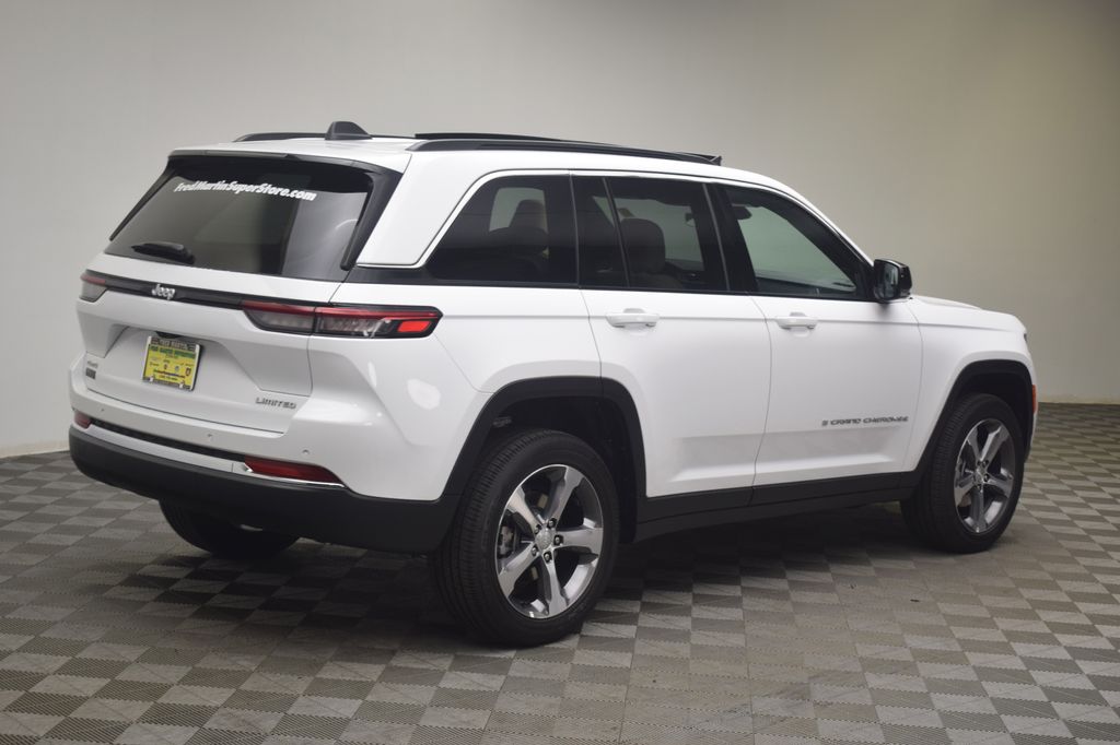 new 2025 Jeep Grand Cherokee car, priced at $49,254