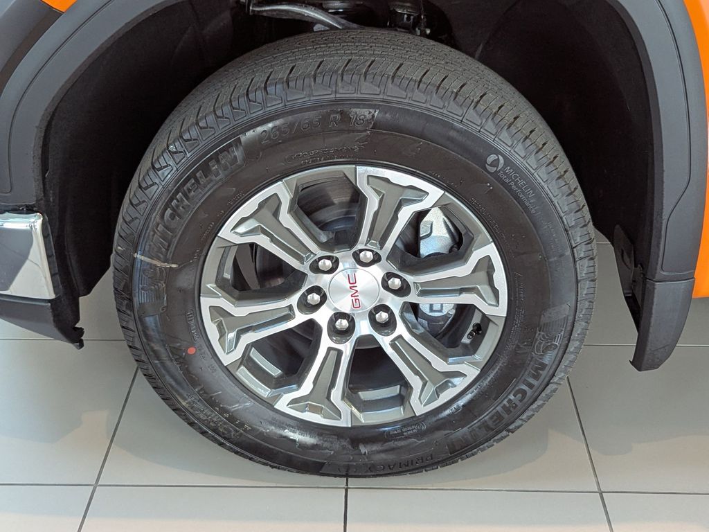 new 2025 GMC Sierra 1500 car, priced at $50,924